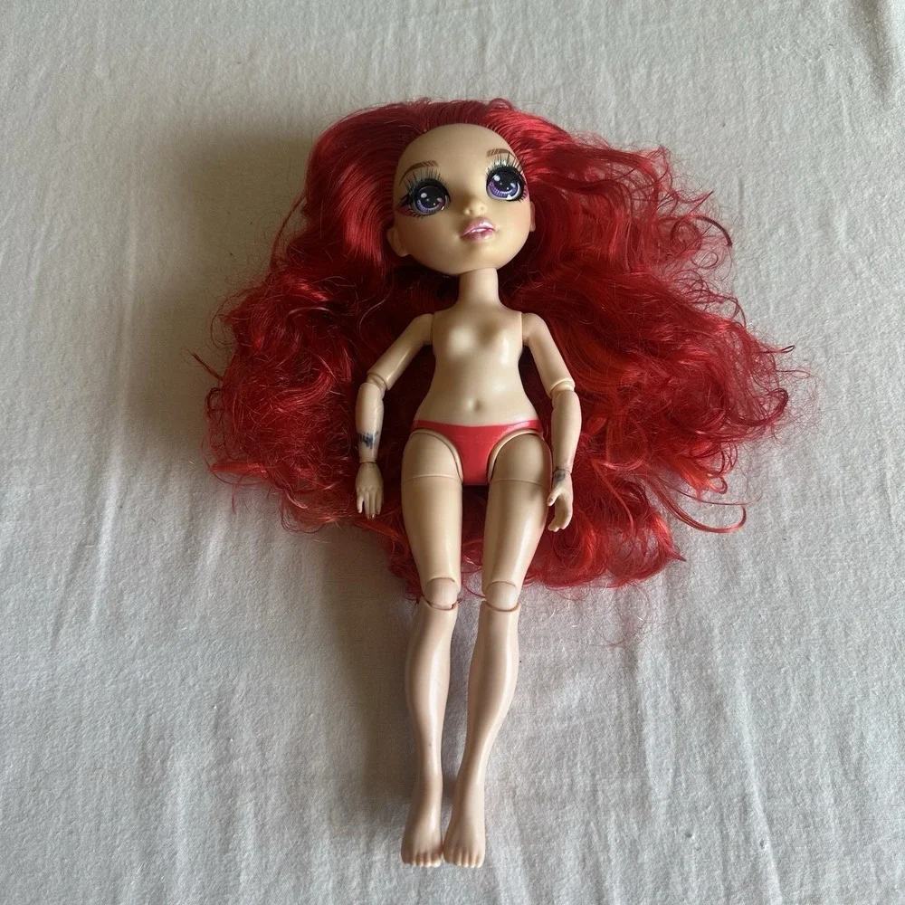 MGA Entertainment 2023 rainbow